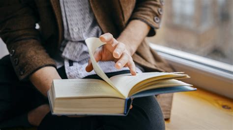 A book club edition (bce) or book of the month club edition (bomc) refers to a book printed by a book club with cheaper materials than the original publishing house, and is generally not worth much to the serious collector. 6 Practical Tips to Help You Cultivate a Reading Habit ...