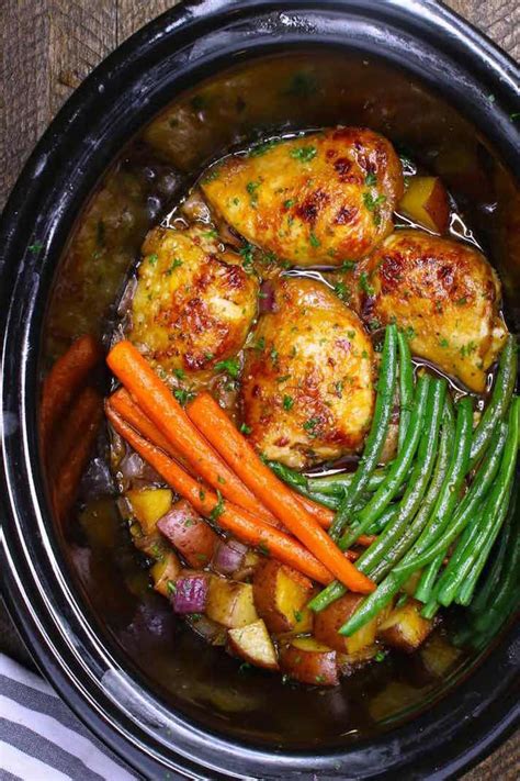 It's a slow cooker chicken recipe favorite. no longer confined to winter stews | Garlic chicken ...