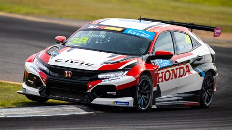 Honda civic type r dons a racing suit in england. 18-year-old to race Honda Civic in 2020 TCR Australia » TouringCars.Net