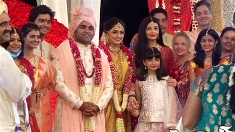 After playing a perfect host to the bachchan family's diwali bash at jalsa, aishwarya rai has now flown to rome along with her husband abhishek bachchan and daughter aaradhya to ring in her 46th birthday on november 1. Aishwarya Rai Bachchan Attends Cousin Wedding Along With ...