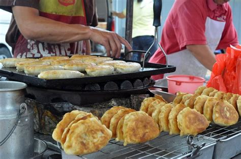 This night market can be visited every tuesday at sr petaling beginning from evening. Sri Petaling Pasar Malam Snacks To Buy And Try