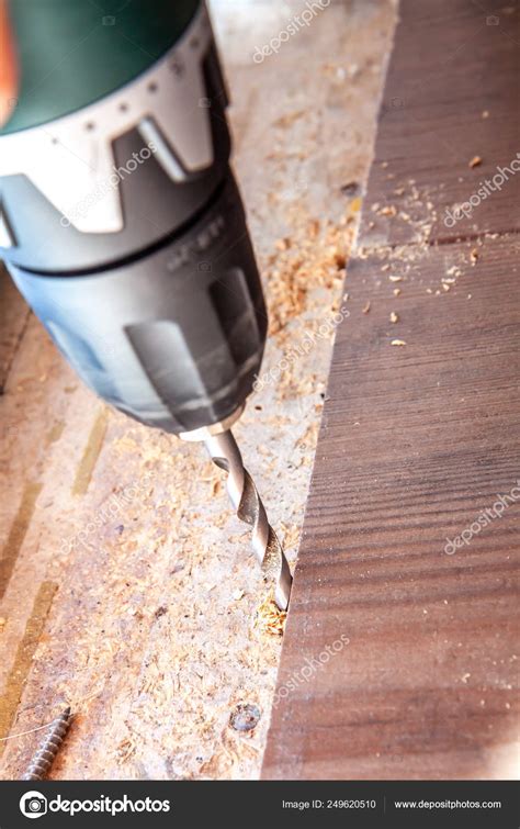 Homeadvisor's laminate wood flooring installation guide provides tools needed and how to steps for laying cut the vinyl in strips and start to peel it up. How To Cut Laminate Flooring Without Power Tool - How To ...