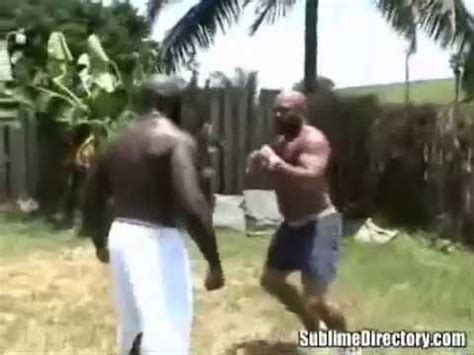 Sometime in 2003, kevin ferguson clobbered a neighborhood bully in a miami backyard. Kimbo slice - backyard fight - YouTube