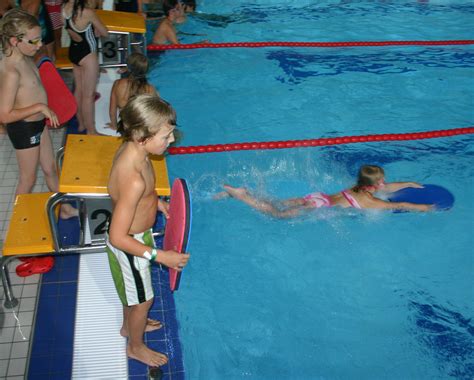 Oder suchen sie nach kind schwimmbad, um noch mehr faszinierende. Lernen - DLRG Ortsgruppe Wiebelskirchen e. V.