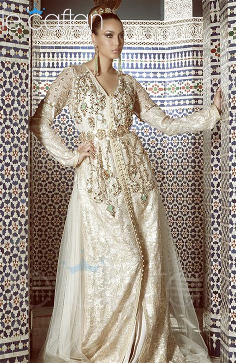 Modele de robe courte en pagne pour robe soiree pour une petite fille is important information accompanied by photo and hd. Robe Caftan Sexy Femme Tendance et Fashion pas cher ...