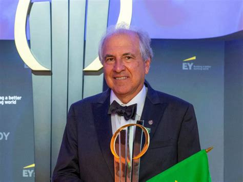 Ey's entrepreneur of the year program has for more than 30 years recognized outstanding business achievements in vision and leadership around the globe, with the program now operating in. eKapija | Predsednik MRV Engenharia Rubens Menin proglašen ...