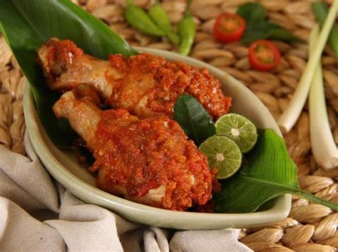 Jika tadi adalah menu rica ayam pedas maka menu selanjutnya adalah resep ayam pedas manis. Resep Ayam Rica Rica Pedas Manis Ala Restoran