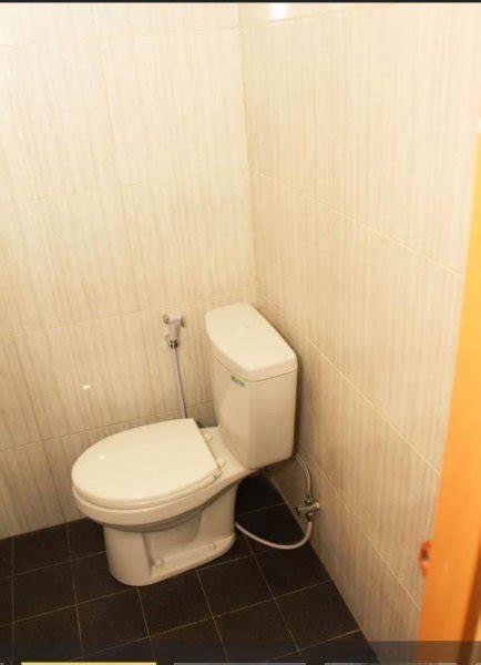 Bu pansiyon misafirlere ücretsiz kablosuz i̇nternet, ücretsiz otopark ve 24 saat oda servisi. Kost Bantal Guling Alun-Alun - Kost Campur Jawa Barat ...