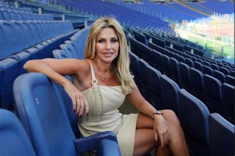 Senza passare per immodesta, la rivincita più grande. Paola Ferrari: "C'era una simpatia reciproca con van ...