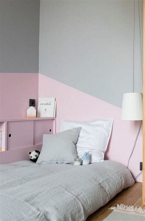 La chambre d'un ado, c'est un peu son mini très jolie chambre, spacieuse, toute neuve, indépendante et au calme. Peinture chambre ado fille : les plus belles couleurs pour ...