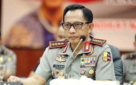 Ia meminta kepada presiden joko 'jokowi' widodo untuk segera copot tito karnavian sebagai kapolri. Kapolri Tito Karnavian Diserang Isu Suap dan Perusakan ...