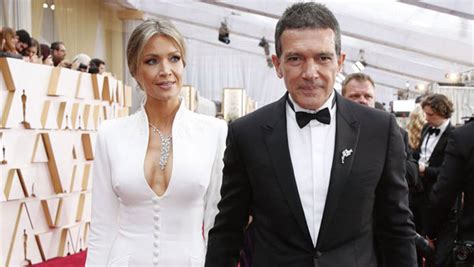 .посмотрите в instagram фото и видео antonio banderas (@antoniobanderasoficial). Oscars 2020 Red Carpet: Hollywood Stars Dazzle In Style ...