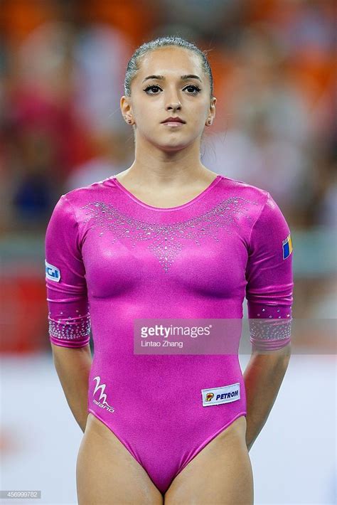 „din fericire, am doar două intervenții chirurgicale la menisc, dar am fost destul de ghinionistă la acest capitol. Larisa Andreea Iordache : 8dgxtazm9jycpm - Larisa iordache ...