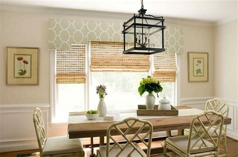 Window treatment can easily make or break your entire decorating plan. 20 Dining Room Window Treatment Ideas | Home Design Lover