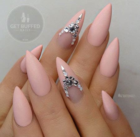 Holly falcone really knows how to nail it. 25 Spring Ring Finger Nail Art Pictures 2018 - Fashionre