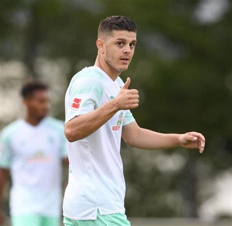 Check out his latest detailed stats including goals, assists. Rashica bei Werder Bremen wieder im Mannschaftstraining - WELT