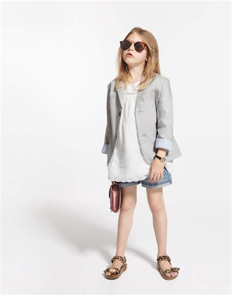 See more ideas about kids fashion, fashion, kids outfits. * Grow up! Kids Posing Like Fashion Bloggers * - Style solutions and notes
