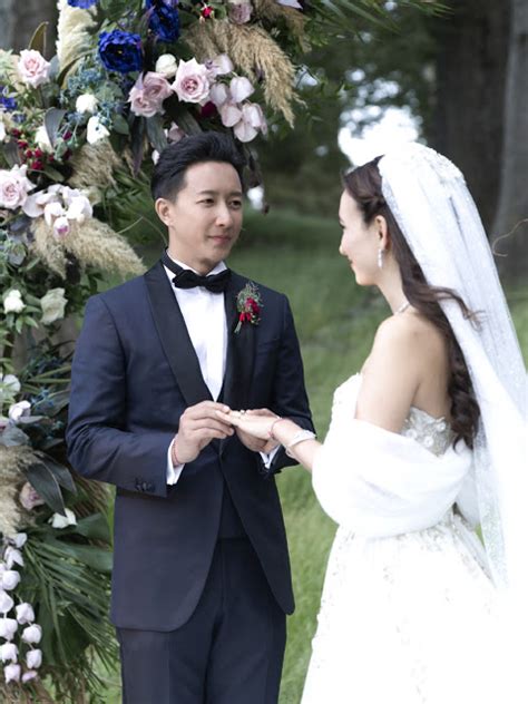 On december 27, the couple's engagement photos were posted. Married in New Zealand, Han Geng and Celina Jade Welcome ...