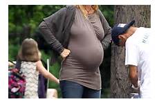 uma thurman pregnant belly heavily growing baby dress very before daily boobs bump actress maxi wraps keeps but week mail