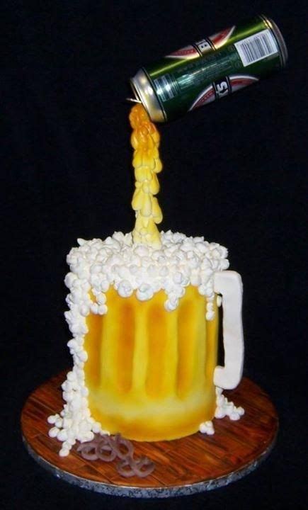 Just used some strips of fondant and a cake spatule to make the design on this cake. Cakes | Beer mug cake, Birthday cakes for men, 60th ...