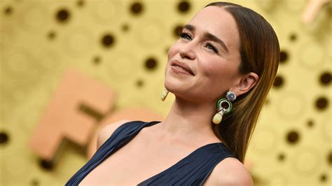 See more ideas about emilia clarke, emelia clarke, emilia clarke hot. Emilia Clarke Was Pressured to Get Naked on 'Game of ...