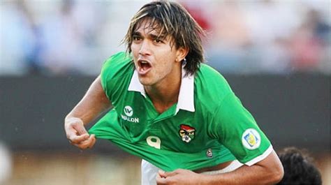 El goleador histórico de bolivia, marcelo moreno martins, aseguró este miércoles que no fue su intención ofender a la conmebol con un mensaje publicado en su cuenta. Marcelo Martins Moreno renuncia a Bolivia - MARCA.com