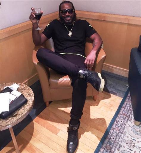 His biceps is 15 inches. Chris Gayle Height, Weight, Age, Wife, Children, Biography ...