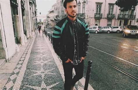 392,067 likes · 395 talking about this. David Carreira revela antiga paixão nos "Morangos com Açúcar"