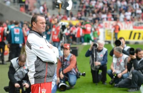 Der vfb stuttgart wird auf der suche nach einem neuen trainer fündig. Pellegrino Matarazzo sitzt fest im Sattel beim VfB ...