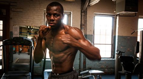 Latest boxing news about steve cunningham. Boxing Champion Steve Cunningham's Heavyweight Workout ...