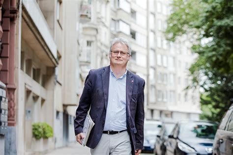 Peter bence is an internationally acclaimed virtuoso pianist, recording artist, composer, and producer who holds the guinness world record for being the fastest piano player. Interview Peter Bellens (Antwerpen) | Zorg Gids Vlaanderen