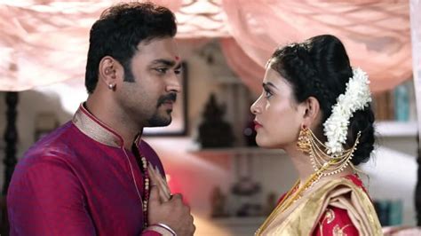 Dasavathaaram tamil full movie kamal hassan asin nagesh mallika sherawat. Watch Siva Manasula Sakthi TV Serial Episode 34 - Siva ...