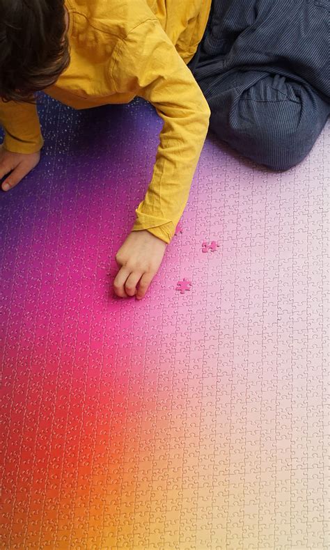 This unique puzzle blends 1000 individual cmyk colors into a beautiful spectrum. Christian Kolos » The 5000 Colors Puzzle // by Clemens Habicht