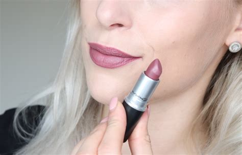 Mac matte, satin and cremesheen lipstick collection. MAC Lipstick - Soar Review - mrsannabradshaw