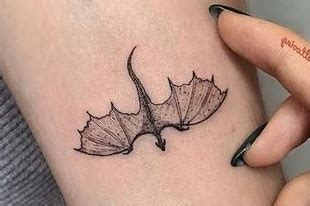 4 dövme (tattoo) fiyat teklifi al, karşılaştır. Ejderha dragon tattoo dövme modeli | Kadınca Fikir ...