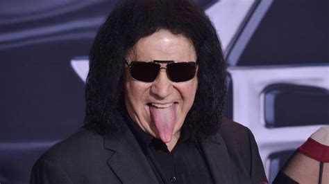 Gene simmons is a musician, singer and actor. Gene Simmons, Paul Stanley y el patrimonio neto de todos ...