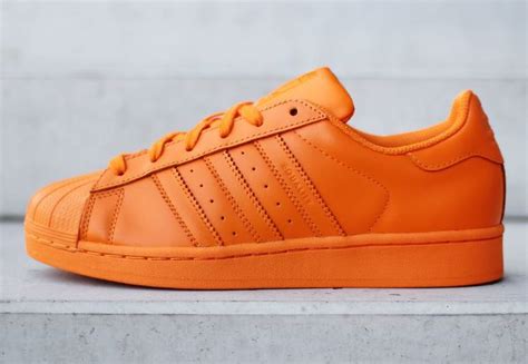 Maybe you would like to learn more about one of these? Adidas Superstar Supercolor par Pharrell Williams : notre ...