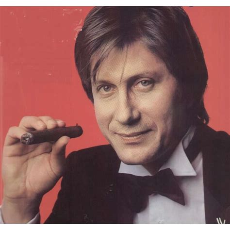 Jacques dutronc dans le film l'important c'est d'aimer réalisé par andrzej zulawski. Jacques dutronc coffret de Jacques Dutronc, 33T x 3 chez ...