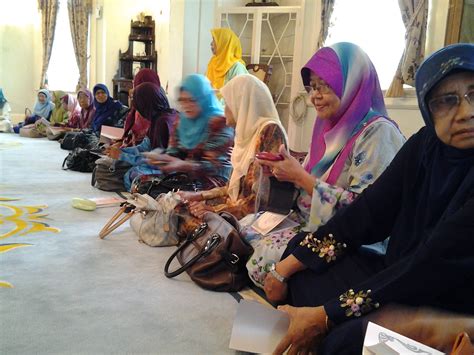 Jujurnya, saya penat menjawab persoalan kahwin. Pertubuhan Perkumpulan Perempuan (WI) Negeri Kedah ...