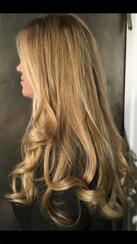 Your hair is in a delicate stage after a fresh color, which is why most colorists recommend waiting 48 hours before washing your hair. Pin by Edita Robertson on Hair Coloring | Long hair styles ...