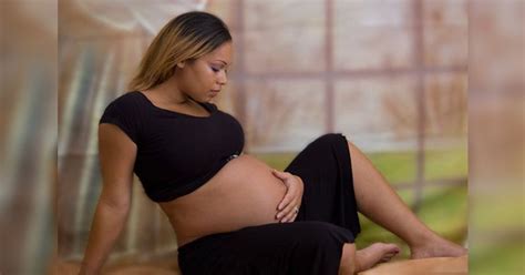 Ibu hamil sering merasakan sakit perut bagian atas, terutama ketika kandungan semakin membesar. Sakit Perut Bagian Bawah Saat Hamil Tua - Berbagai Bagian ...