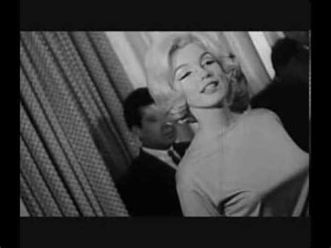 Открыть страницу «marilyn monroe» на facebook. Rare Footage Of Marilyn Monroe in Mexico At The Hilton ...