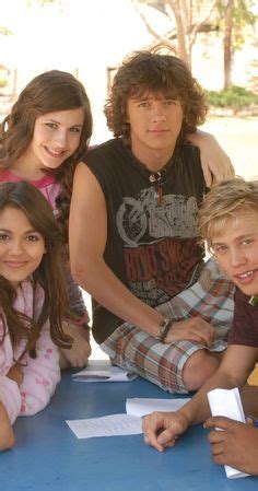 He became logan and michael's roommate after chase left. Pin on Zoey 101