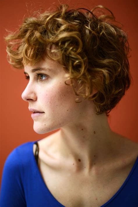 Whether you're working with dark. androgynous haircuts - Google Search | Short curly hair ...