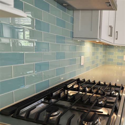 Subway tile patterns with two colors. When you can't choose between two great colours- why not ...