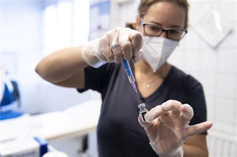 Vi metto in contatto con le persone giuste per un eventuale acquisto di casa e in caso se volete. Il piano di vaccinazione contro il covid in Ungheria ...