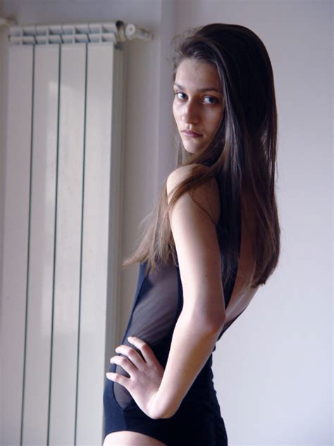 + 44 1322 310060 mobile: Gabriela D. - NEWfaces