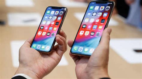 While it isn't as revolutionary in tech as the more recent iphone 11 pro max, it isn't all too far behind. iPhone XS reviews