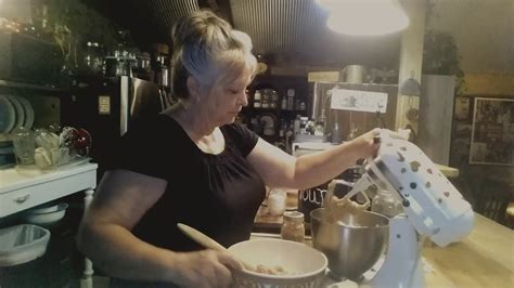 Mix flour, cinnamon, soda, salt, nutmeg, allspice, oatmeal and raisins. Loaded oatmeal cookie recipe ♡ - YouTube