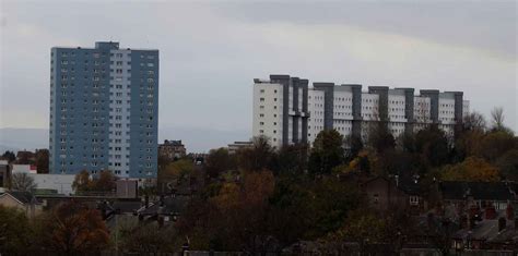 Yüzyılda renfrewshire'daki cardonald toprakları johannes norwald veya normanville, cardownalde. Alex and Bob`s Blue Sky Scotland: Autumn in Bellahouston ...